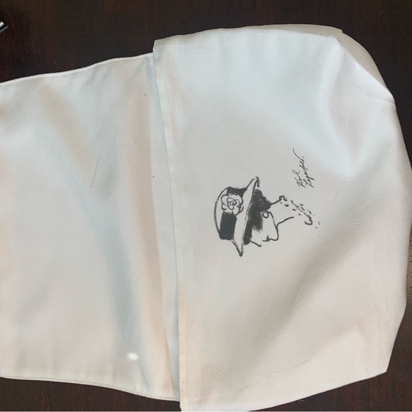 Chanel medium classic flap - Picture 16 of 17